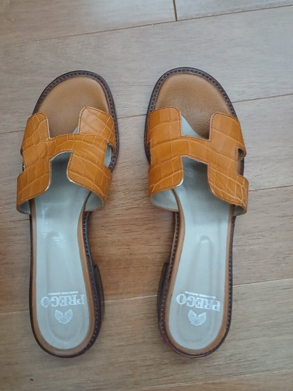 Prego Buenos Aires H cutout leather block heel sandals ochre US 6 hermes dupe